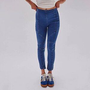 NWT Free People Bella Moto Skinny Jean in Prophecy